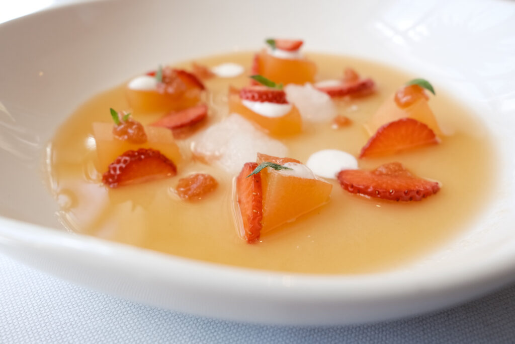 Propuesta muy refrescante y divertida para limpiar boca antes del pase dulce.